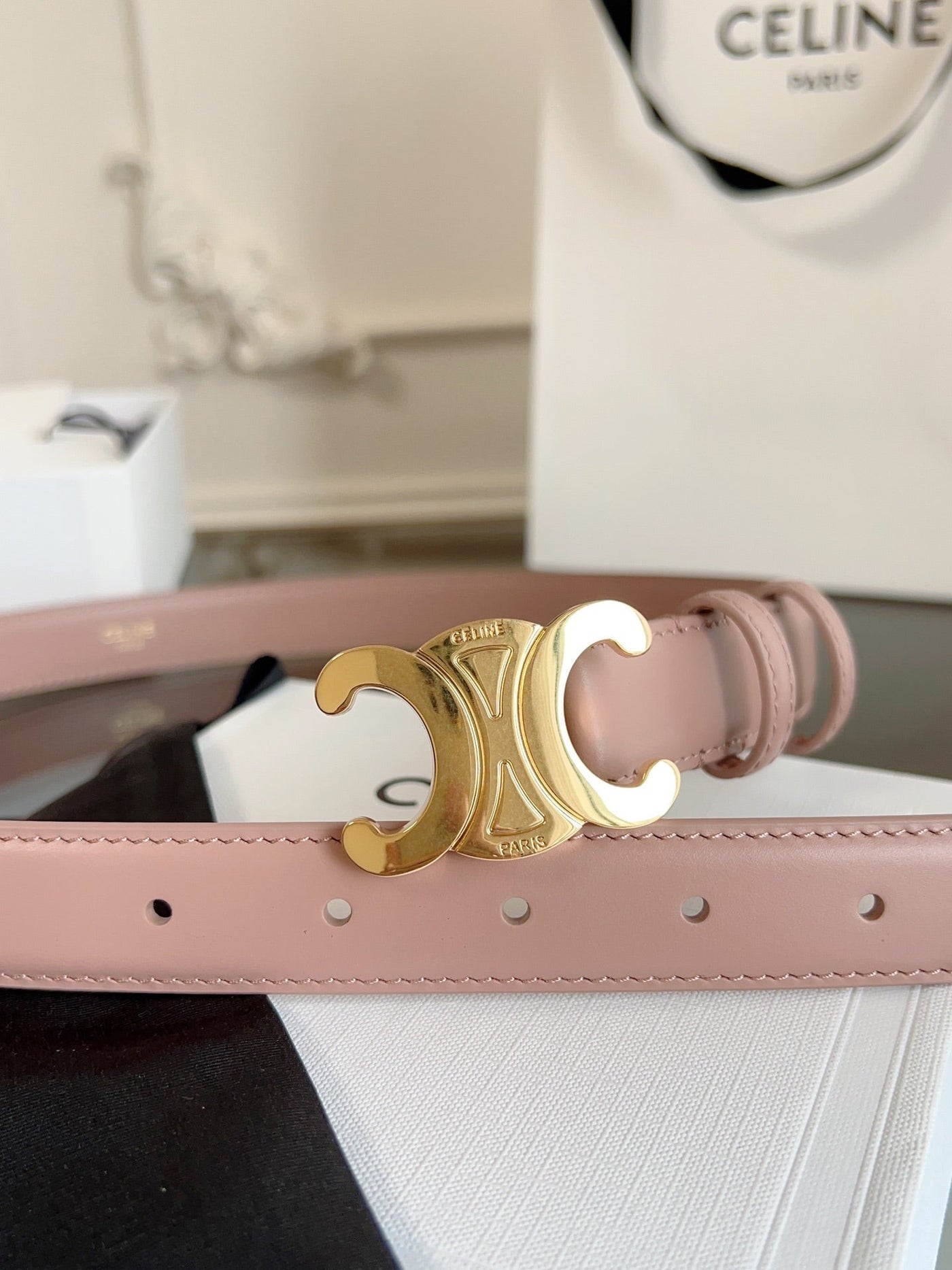 TRIOMPHE BELT 24MM IN TEA ROSE CALFSKIN WITH GOLD BUCKLE