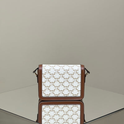 CLASSIQUE TRIOMPHE 22 CALFSKIN WHITE BROWN