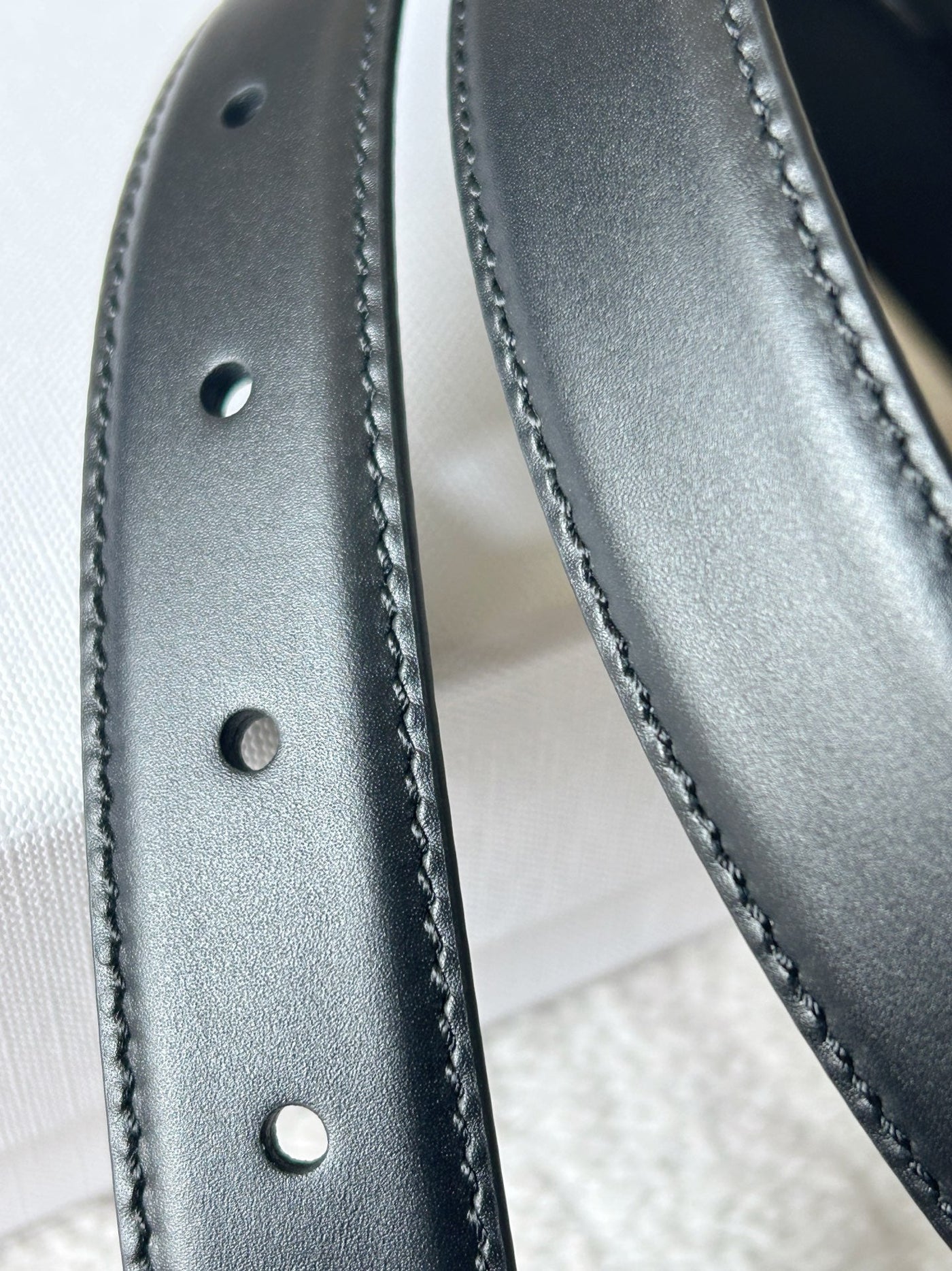 TRIOMPHE BELT 24MM IN BLACK CALFSKIN WITH LEATHER BUCKLE GOLD HARDWARE